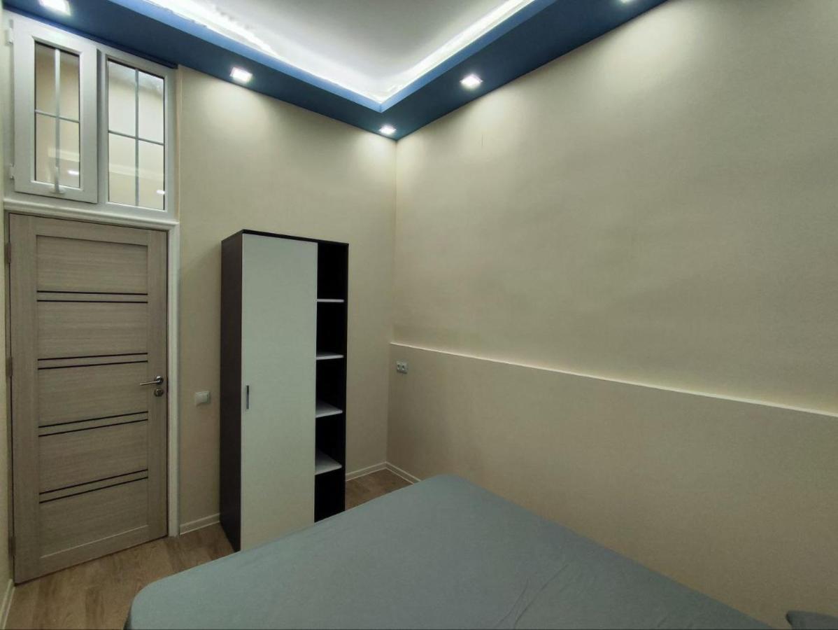 Guest House In The Small Center Erivan Exterior foto